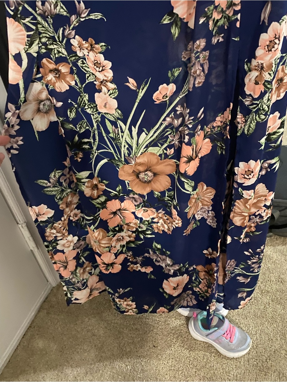 Dress - Picture 4 of 4